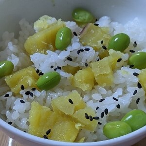 枝豆入りさつまいもご飯